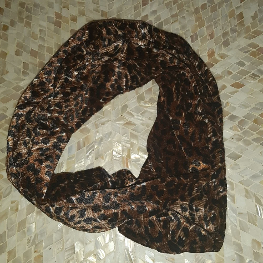 INC FAUX FUR LEOPARD INFINITY SCARF c